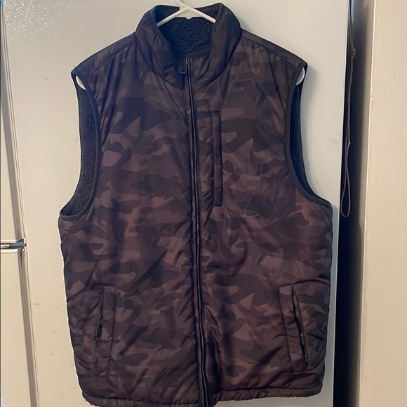 Original Weatherproof vintage Men's Green Camouflage/Fleece Puffer Vest Medium - Picture 1 of 3